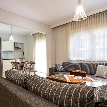 Elegant With 2 Bedrooms Selanik